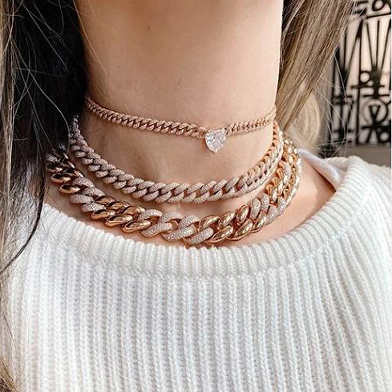 Очаровательное колье серебряного цвета с любовным сердцем кубинский чокер