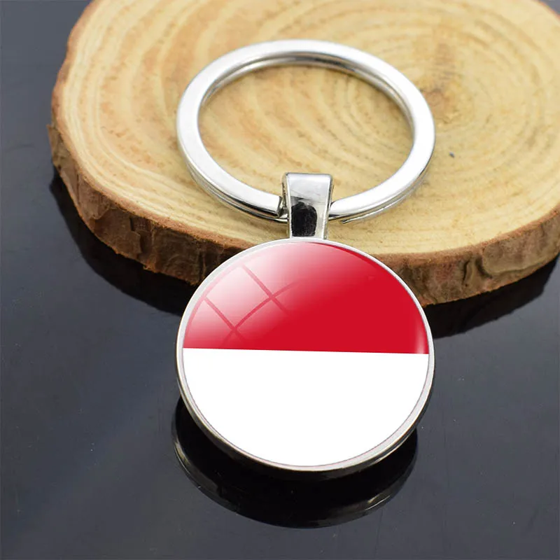 Брелок для ключей с национальным флагом западных европейских стран двусторонний