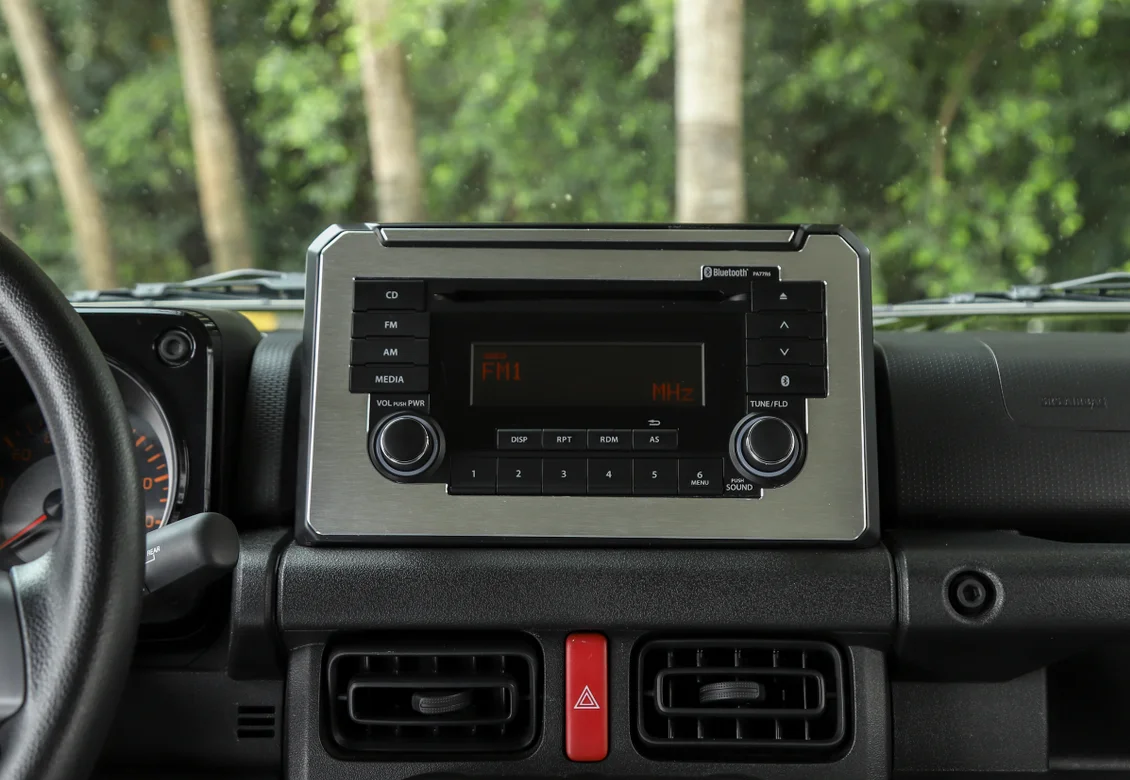 Silver Aluminum Alloy GPS Navigation CD Screen Cover Trim For Suzuki Jimny 2019+ | Автомобили и мотоциклы