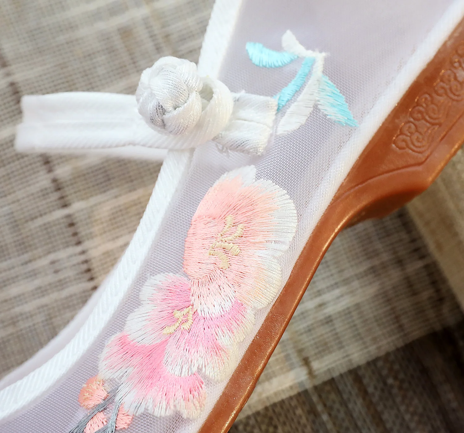

Hanfu Soft Soled Shoes Women Chinese Ancient Embroidery Flat White Pink Shoes Summer Single Button Hanfu Shoes For Women Large