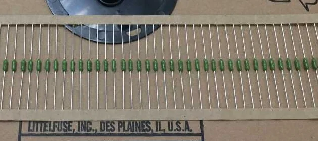 Бесплатная доставка 100 шт. импортный US litelfuse предохранитель Зеленый