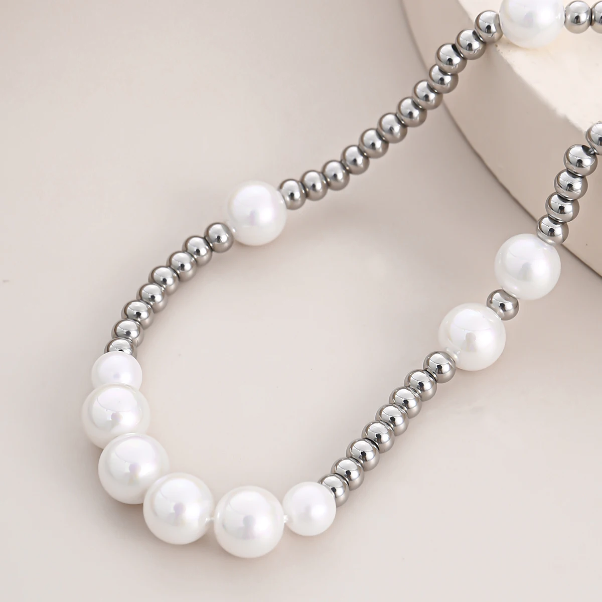 

SHIXIN Punk Pearl Beads Choker Necklace for Women Stainless Steel Beaded Choker Colar 2020 Fashion Necklaces on the Neck Collier
