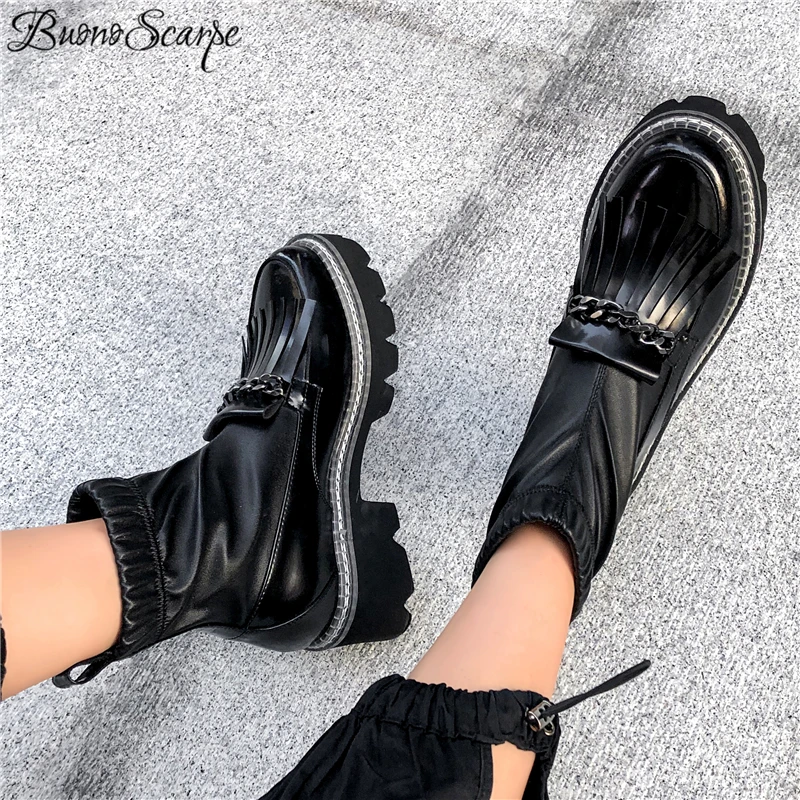 Женские ботильоны с металлическими цепочками Buono Scarpe черные на платформе