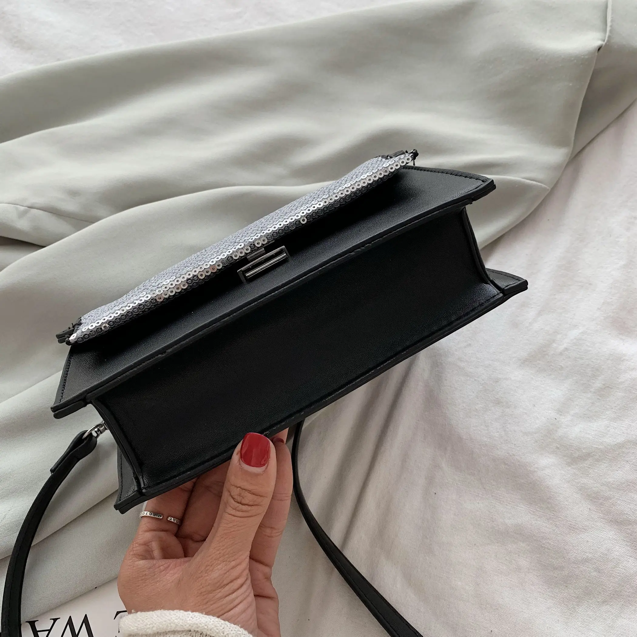 Сумка-мессенджер с блестками женская модная Блестящая Сумочка на плечо из