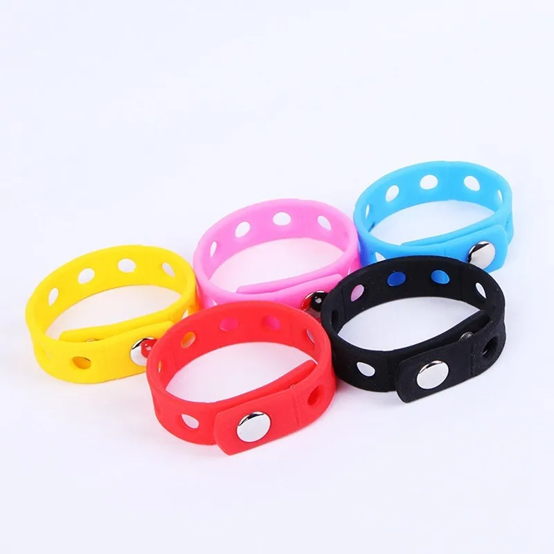 90PCS Random Color Silicone Bracelet Wristbands 18CM With Shoe Croc Buckle PVC Shoe Accessories Shoes charms Kid birthday Gifts