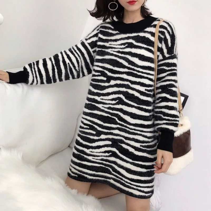 Платье-Свитер с принтом зебры коричневого цвета Женское зимнее свободное