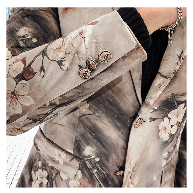 

2020 Luxury Mens Floral Blazer Slim Fit Mens Velvet Blazers Elegant Flower Printed Blazer Men Brand Prom Wear Stage Jacket XZ181