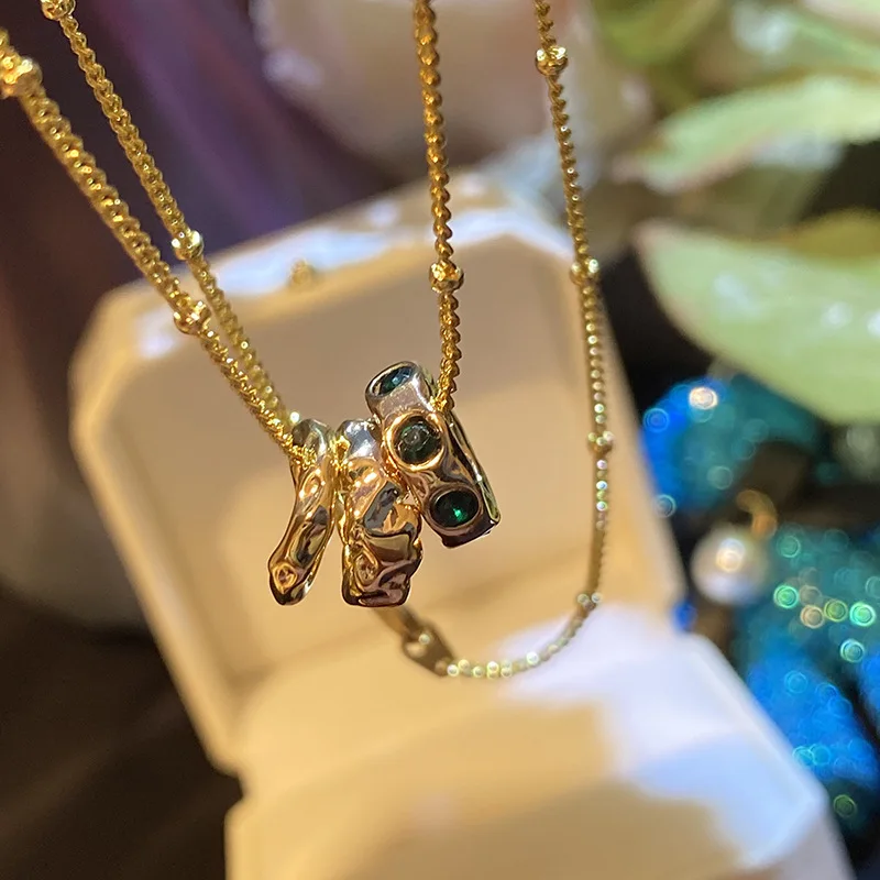 

NEW Summer Brass Vacuum Electroplating Pendant Necklace Circle For Women Punk Hip Hop Trend Green Cubic Zircon Designer