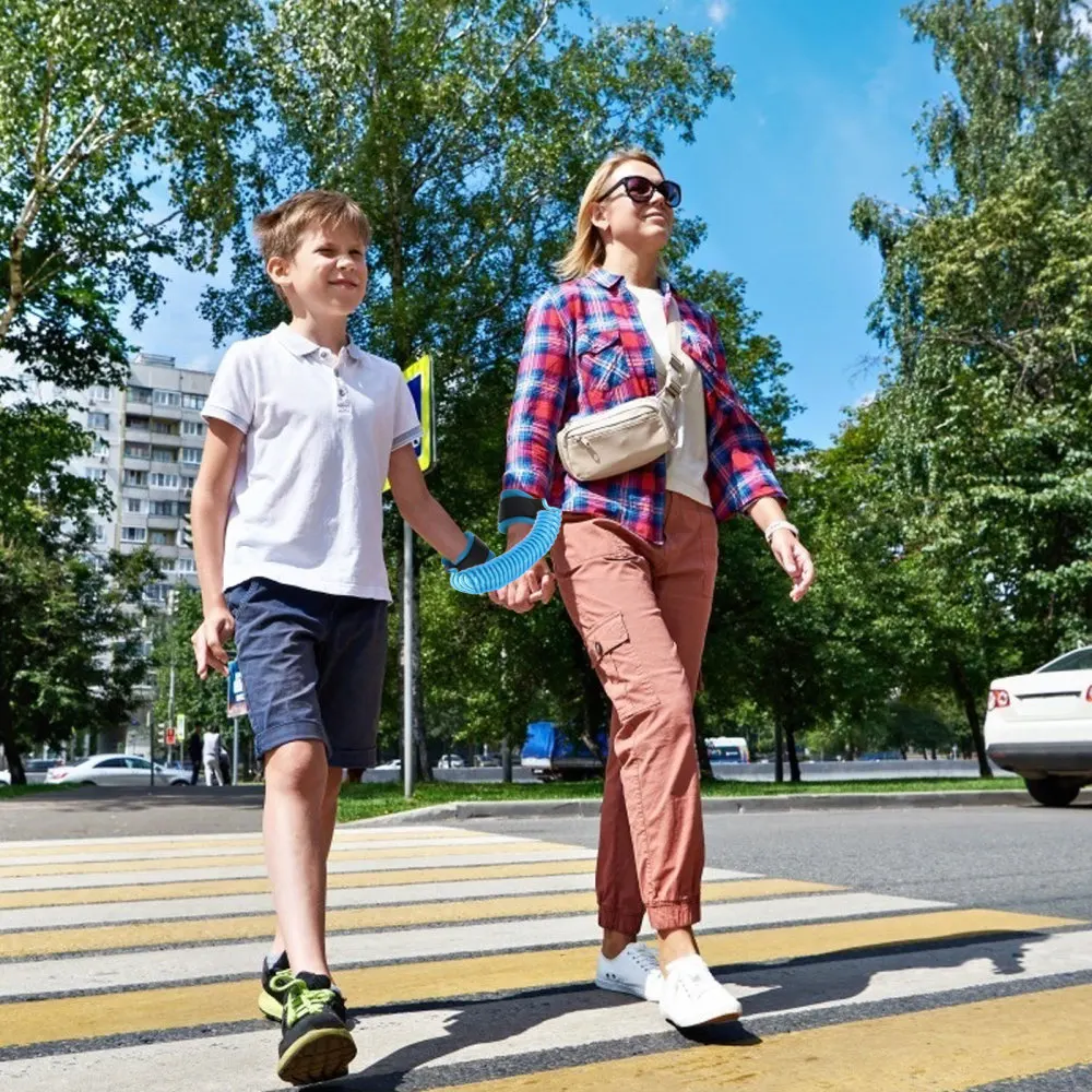 

2M Anti Lost Wrist Link Toddlers Wrist Leash Kids Child Safety Harness