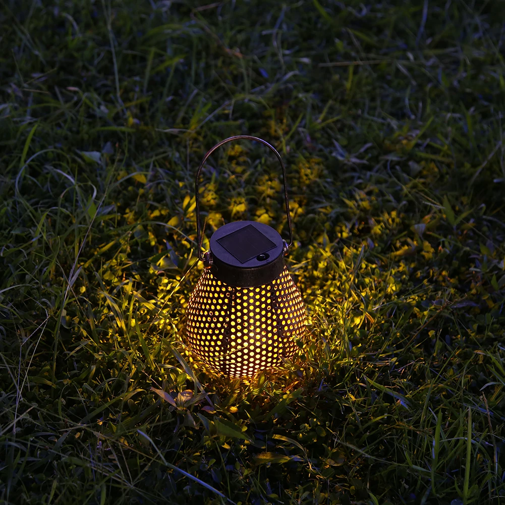 Железный художественный проекционный светодиодный светильник на солнечной