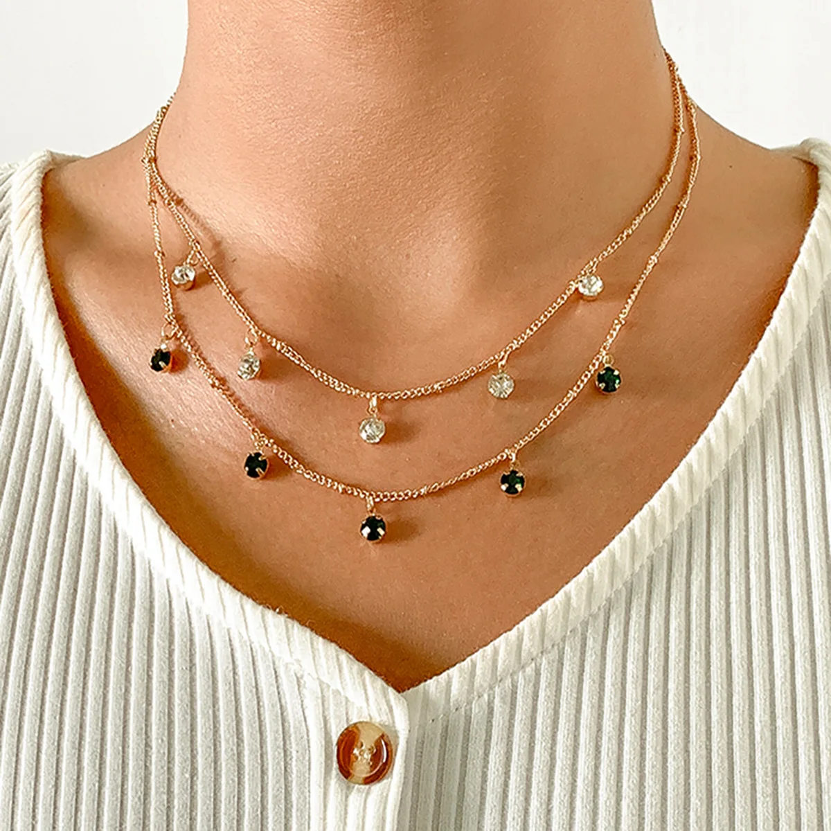 

Женское ожерелье с подвеской в форме сердца