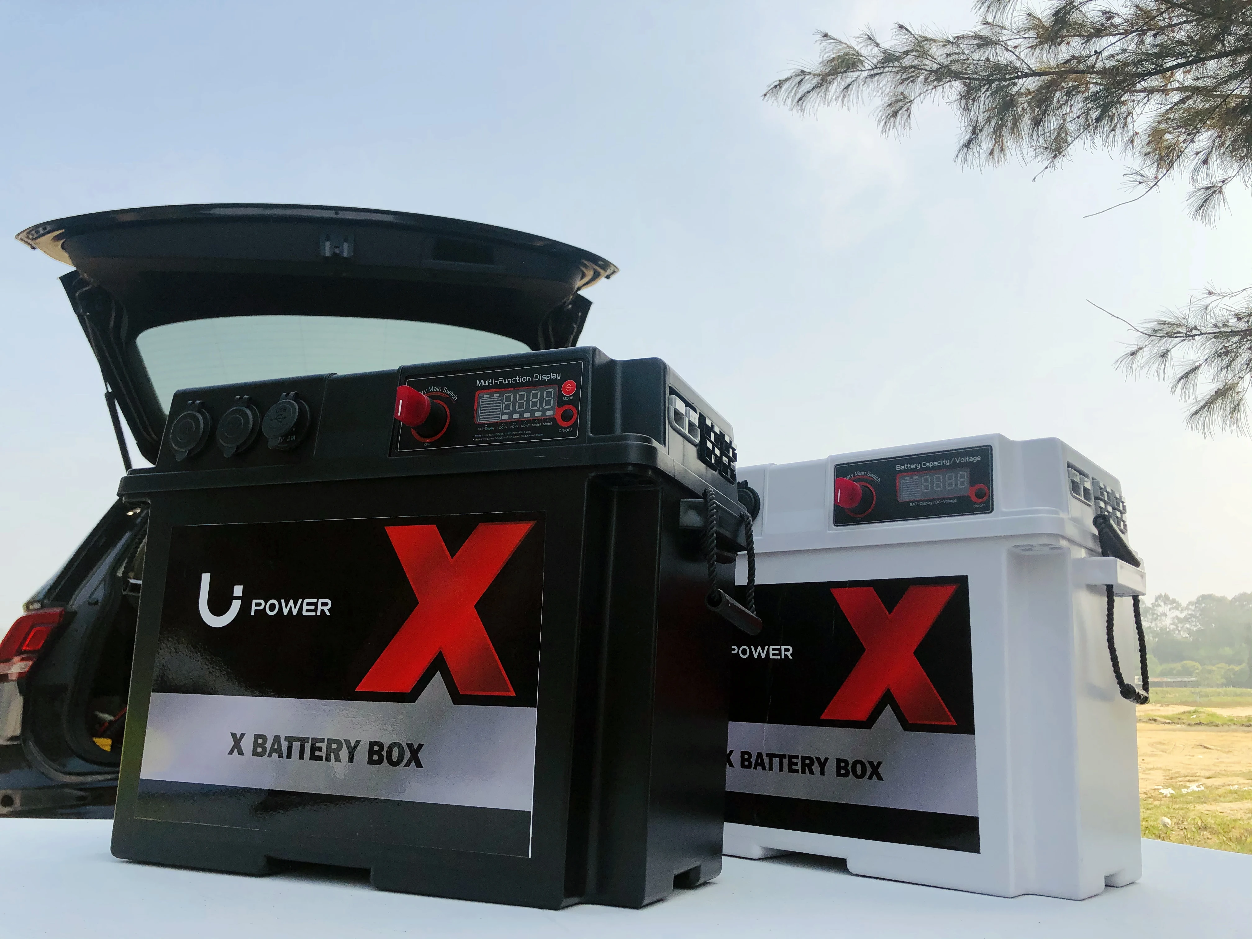 

Portable Power Station 1000W 200AH AC Car and Solar Charger For Outdoor Camping Boat Trailer
