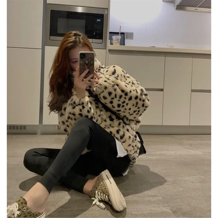 Женское пальто из меха ягненка с леопардовым принтом Корейская версия зима 2021