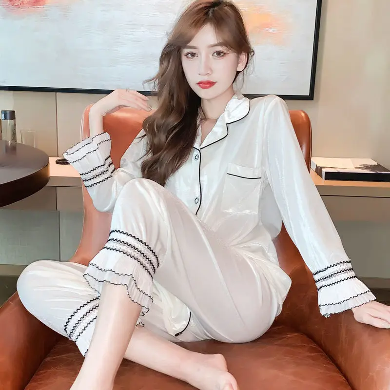 

Pajama Sets Women Pleuche Lace Patchwork Long Sleeve V-neck Single Breasted Spring Fall Ins Elegant Female Homewear Suits Loose