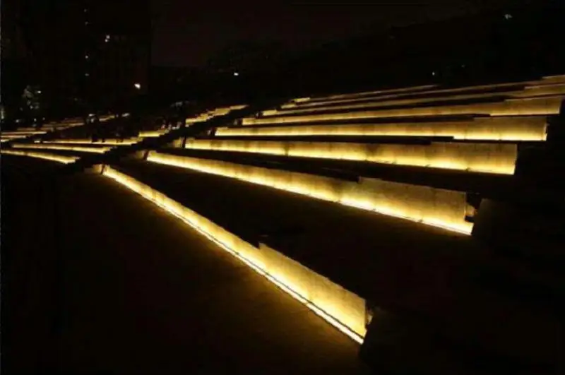 IP68 Водонепроницаемый светодиодный подземный светильник в форме полосы 18 Вт 24