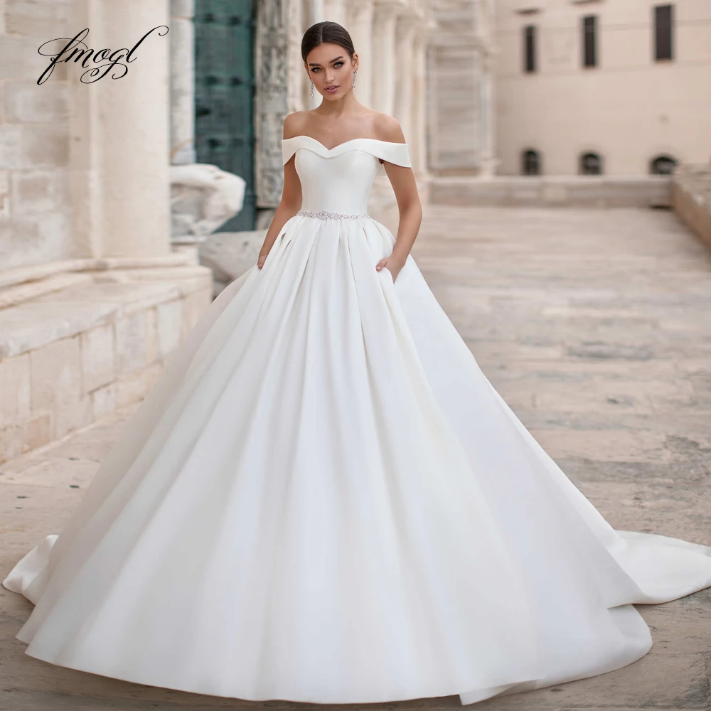 

Fmogl Sexy Backless Boat Neck Matte Satin Princess Wedding Dress 2022 Luxury Sashes Beaded Button Court Train A Line Bride Gown