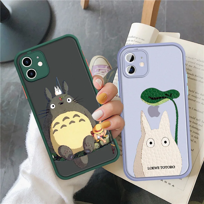 

Cute Japanese Anime Cartoon Happy Totoro Hard Shockproof Phone Case For iPhone 8 6S 7 Plus XR X XS MAX SE2020 11 12 Pro Max Mini