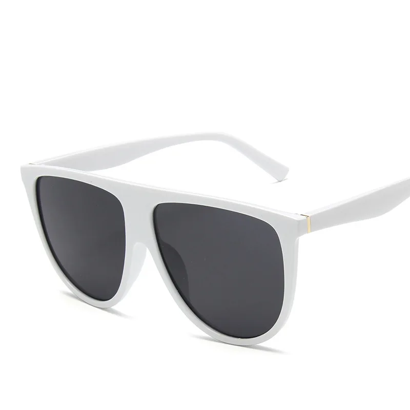 

Big Frame Sunglasses Women Eyeglasses Bright Black Sunglasses Retro Glasses Wholesale