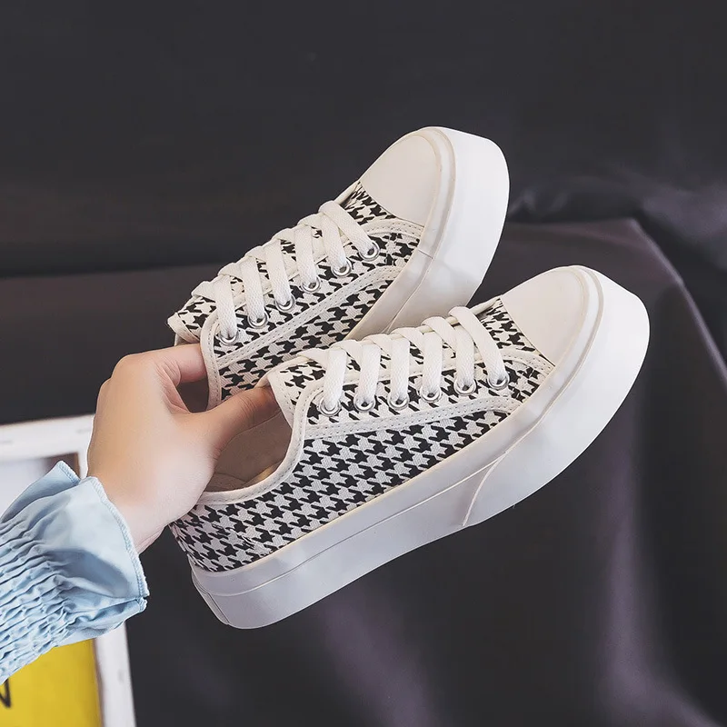 

Casual shoes women 2021 autumn new Ladies platform Lace-up vulcanized canvas shoes flat Sneakers