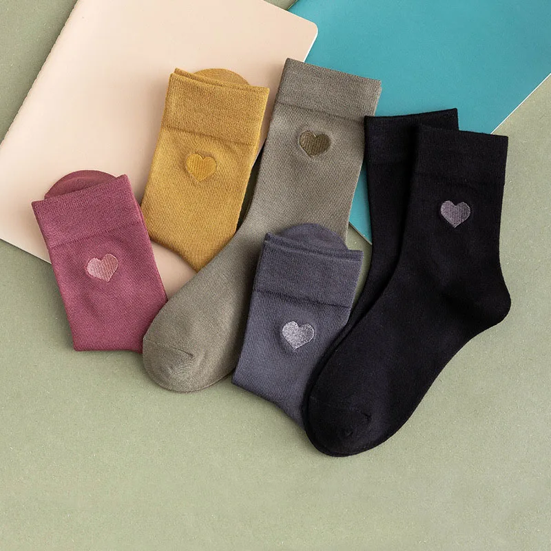 Match colors CA068 5 шт./лот Skarpetki милые короткие носки с вышивкой сердца осенне-зимние студенческие носки до икры мягкие прочные женские носки - Цвет: Match colors