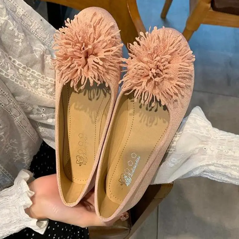 Туфли женские без шнуровки плоская подошва мягкий пушистый горох лоферы