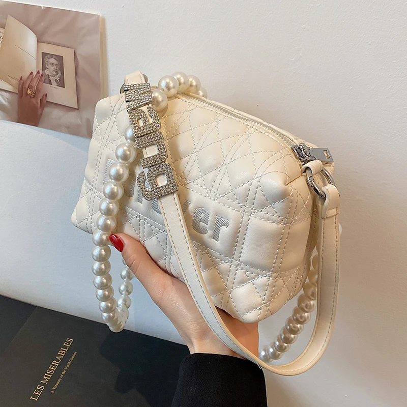 

2021 New Woman Shoulder Bag High Quality PU Chain Diagonal Small Bag Luxury Designer Handbag Underarm Bag 2021 Summer Female Bag