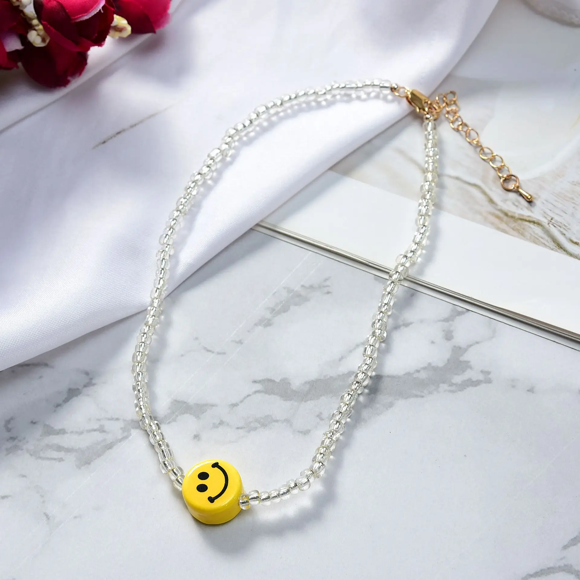

2020 New Trendy Beaded Choker Colorful Transparent Daisy Flower Smiley Necklace for Women Summer Hot Jewelry