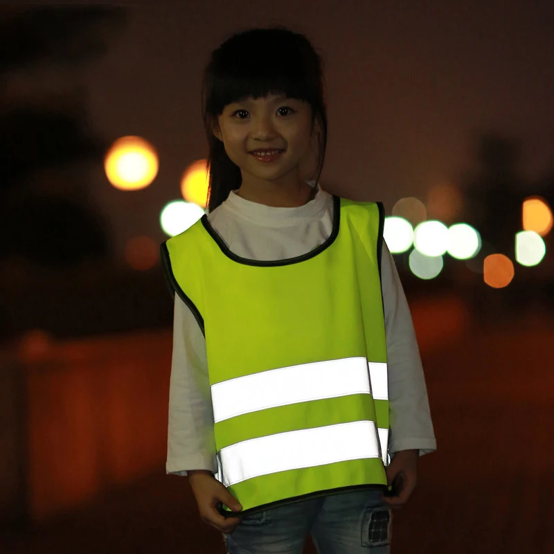 Световозвращатели на одежде. Светоотражатели для детей. Светоотражающие элементы для детей на одежду. Светоотражающие элементы для детей на одежду. Светоотражающие элементы.