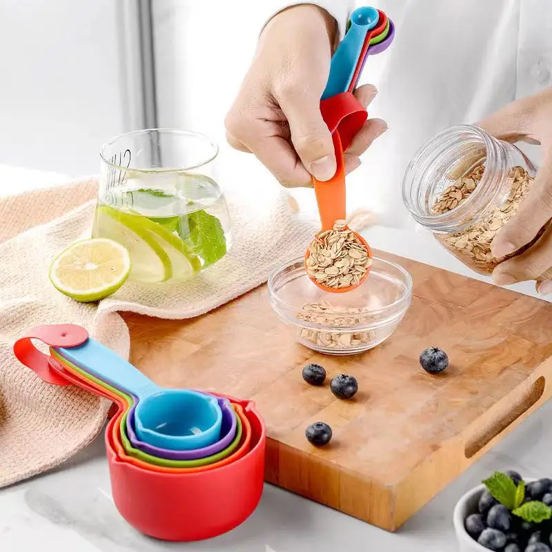 

Complete Baking Tools Cookie Mold Oil Brush Measuring Spoon Large Scraper Hot-Selling 18-Piece Cake Making Product Set