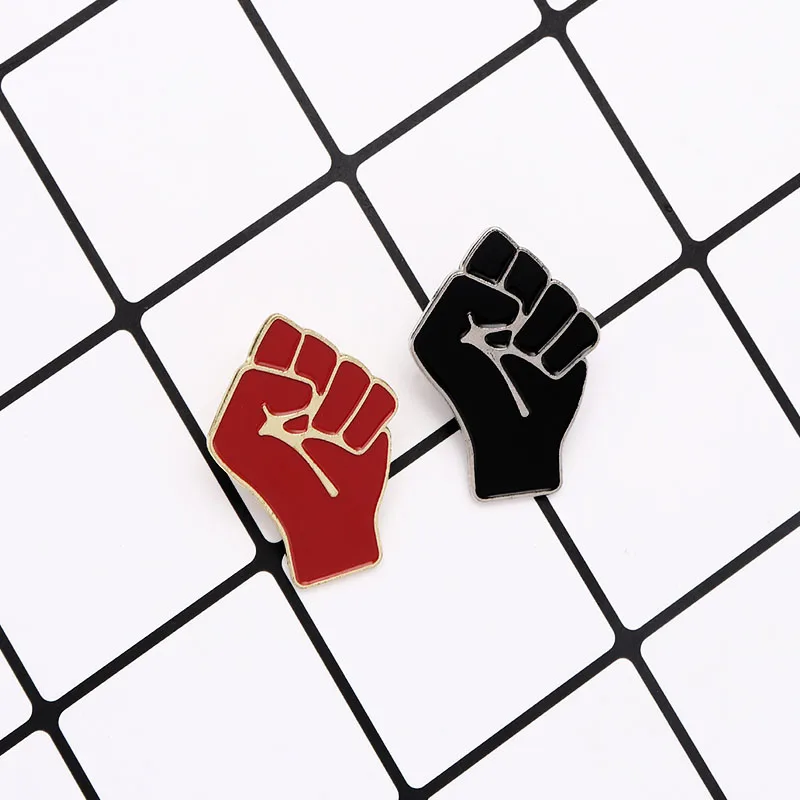 Креативные булавки в виде приподнятого кулака черные и красные броши символа