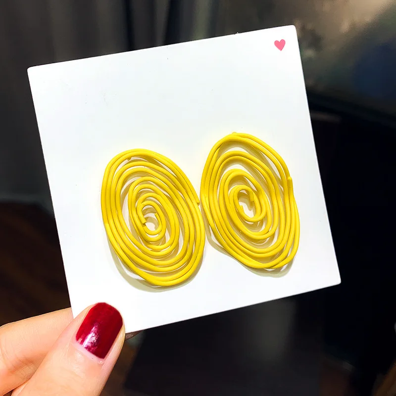 

2020 Korean Fashion Women Cute Yellow Flowers Circle Dangle Drop Earrings for Women Geometric Statement Earrings Jewelry Gift