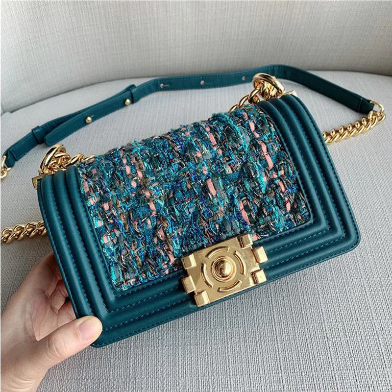 Сумка на плечо женская с откидной крышкой саржевый чемоданчик из овечьей кожи