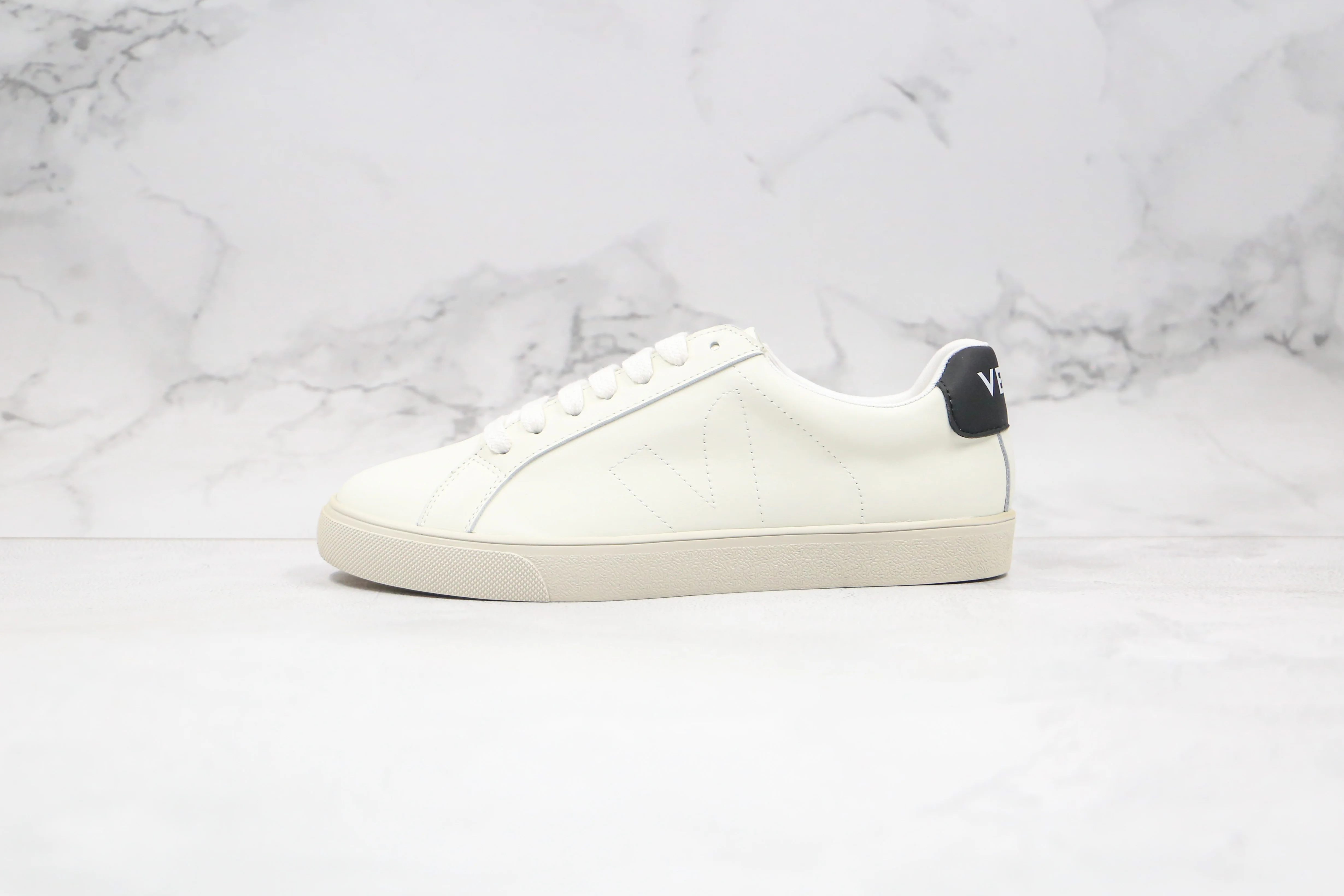 

Fashion men's women's designer couple sneakers breathable mesh outdoor non-slip veja Couples white shoes vulcanized sneakers