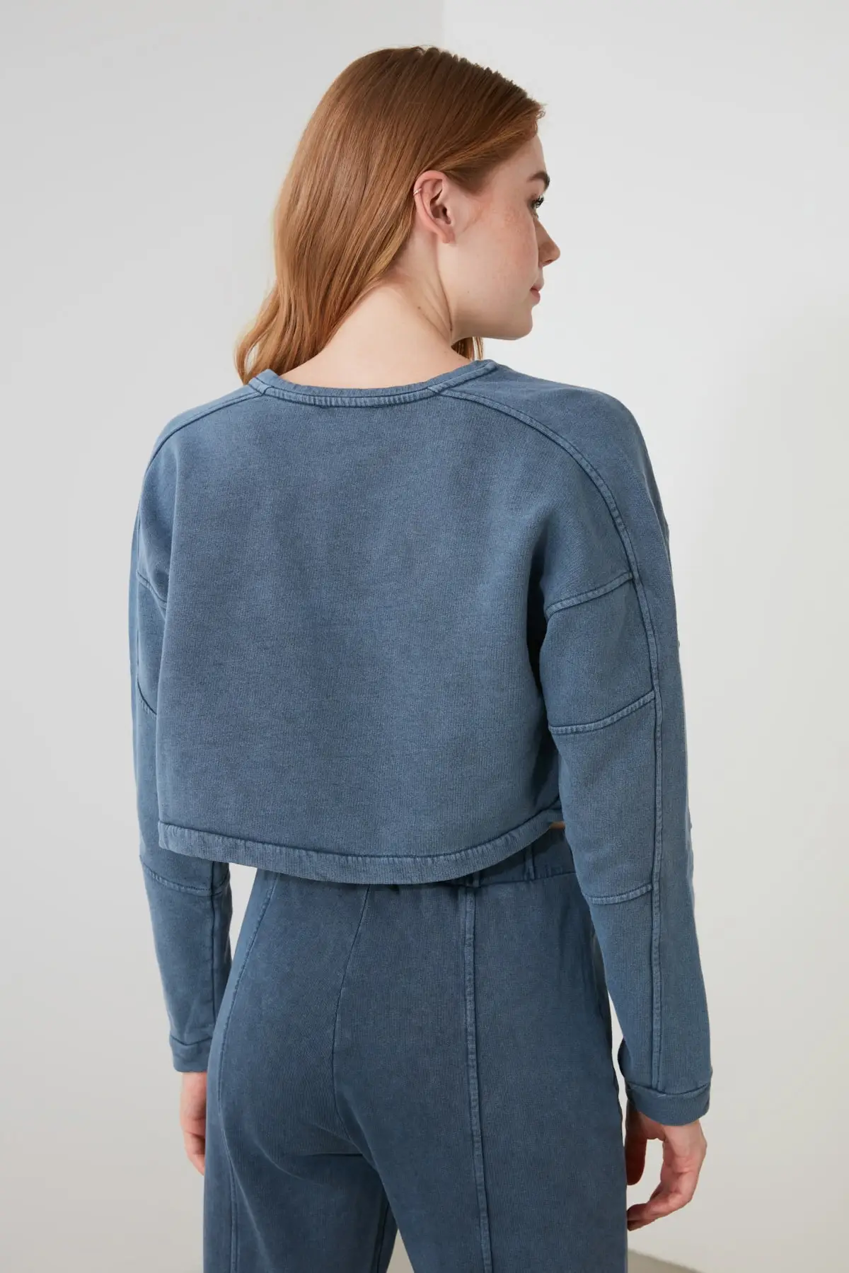 

Trendyol Crop Knitted Sweatshirt TWOAW21SW1983