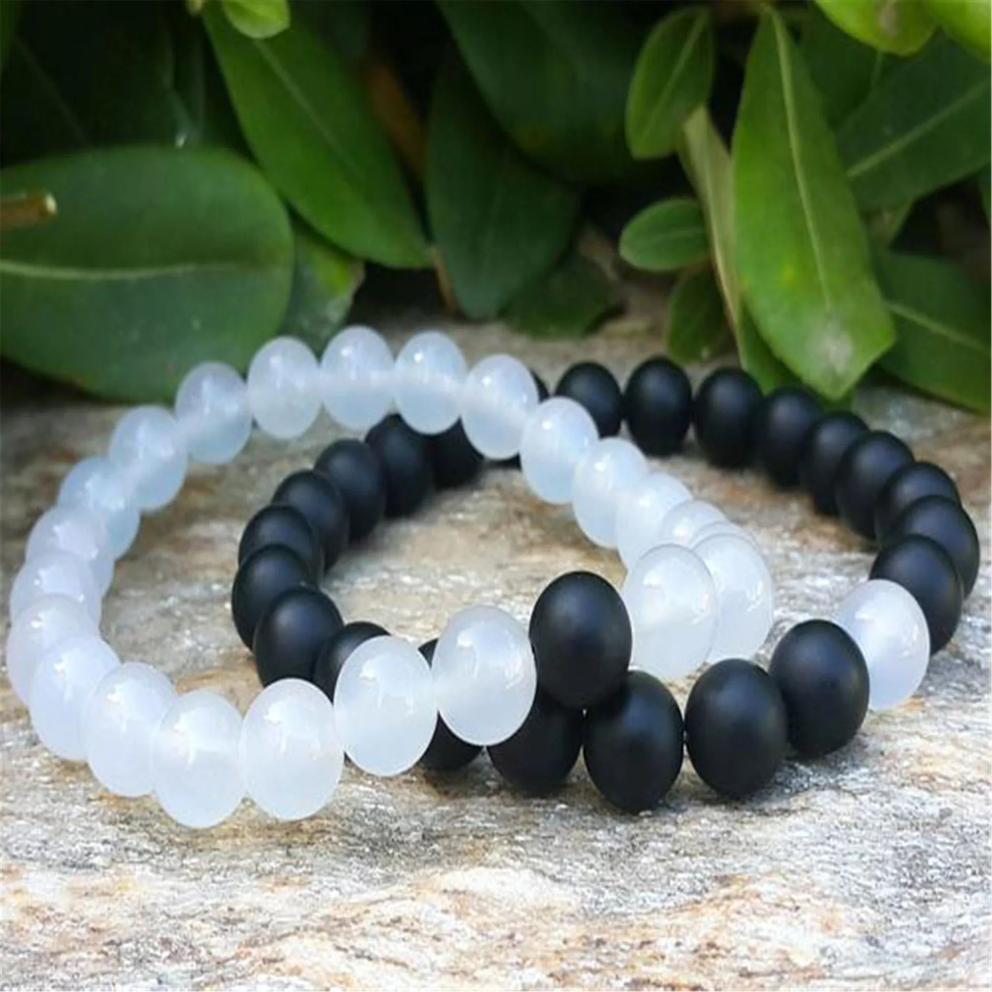 

8 мм натуральные черные и белые Агат ручной работы мала ювелирных изделий для ожерелья Буддизм молимся рейки медитации Chakas, эластичный