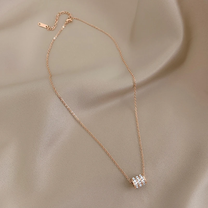 

Titanium Steel Chain Butterfly Necklaces for Women Korean Alphanumeric Pendant Necklace Temperament Fashion Jewelry 2020