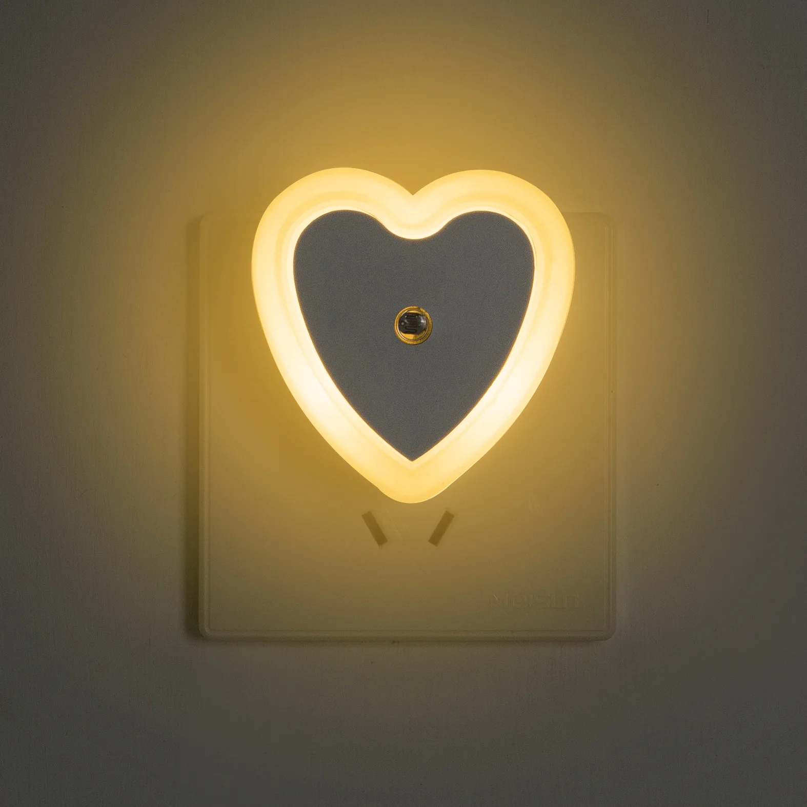 

Wireless Heart LED Night Light Sensor Lighting EU US Plug Night light Lamp For Children Kids Living Room Bedroom Lighting