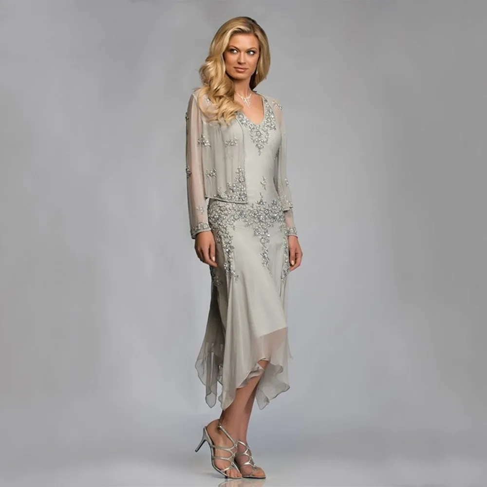 

2021 Silver Chiffon Mother of the Bride Groom Dresses with Jackets for Summer Wedding Party Gowns Tea Length Lace Godmother
