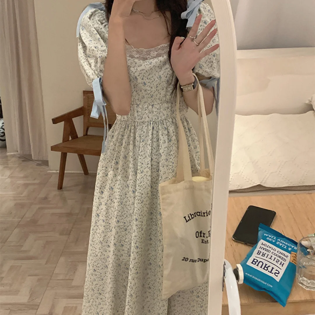 

2021 Square Collar Waist Bubble Sleeve Dress Female Gentle Super Fairy Thin Floral Fairy Dress Temperament Fashion Dress