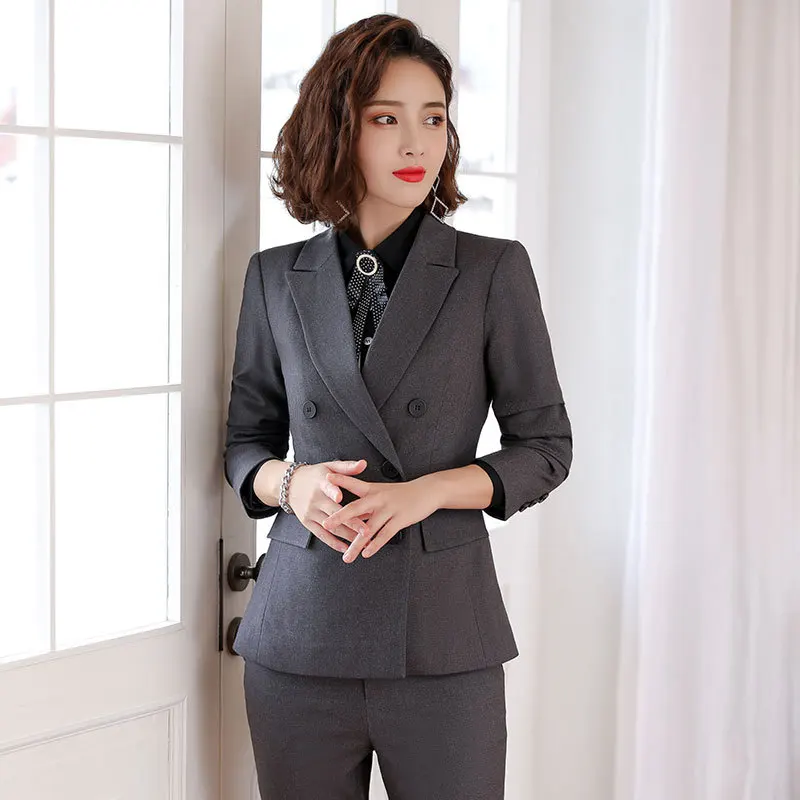 Костюм женский деловой из блейзера и брюк элегантный комплект 2 предметов