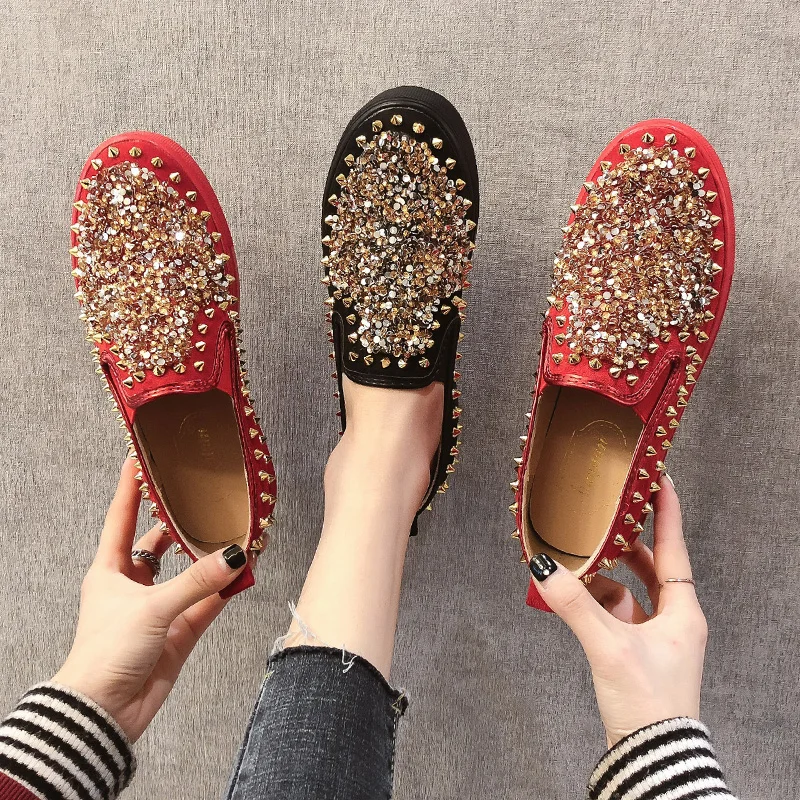 

Casual Woman Shoe Autumn Rivets Studs All-Match Slip-on Loafers With Fur Round Toe Female Footwear Crystal Clogs Platform Winter