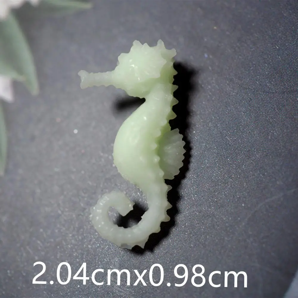 4 шт./лот 3D микро Медузы пейзаж мини сделай сам, поделки ручной работы Смола ювелирные изделия УФ эпоксидная Ювелирная заполнение формы фигурки украшения - Цвет: hippocampus 4pieces