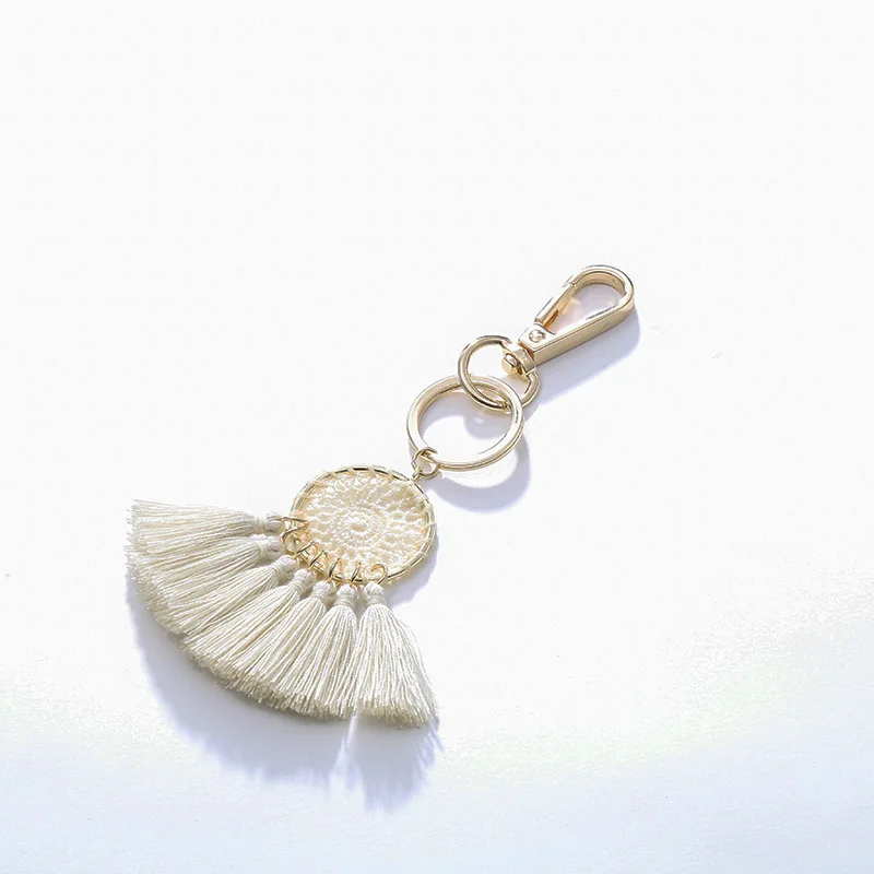 

Fashion Bohemian New Fan-Shaped Black White Tassel Keychain Women Bag Or Car Hand-Woven Round Pendant Key Round Jewelry Gift
