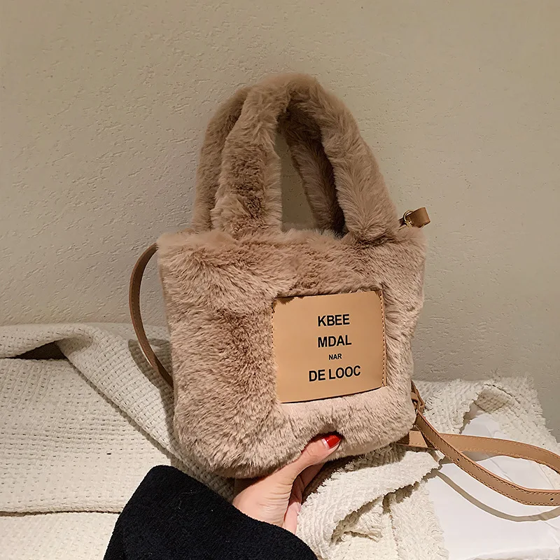 

Brands Faux Fur Bags for Women Shoulder Bag Designer Soft Plush Tote Women Handbags Winter Fluffy Crossbody Bag Small Purse 2022