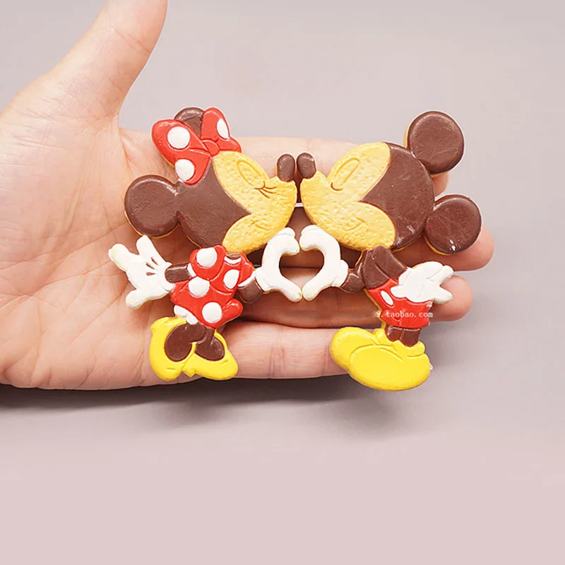 

Disney Sweet Love Mickey Minnie Mouse Couple Lovers Biscuit Food Simulation Figurine DIY Keychain 2pcs Doll Toy