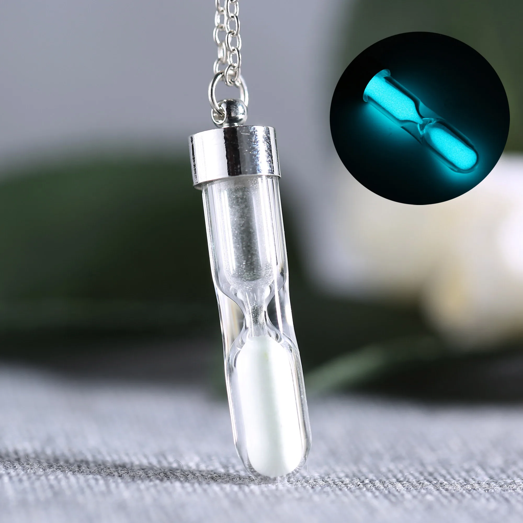 

Personality Luminous Phosphor Glass Bottle Pendientes Necklaces for Women Men Transparent Tube Bottle Glow In The Dark Necklace