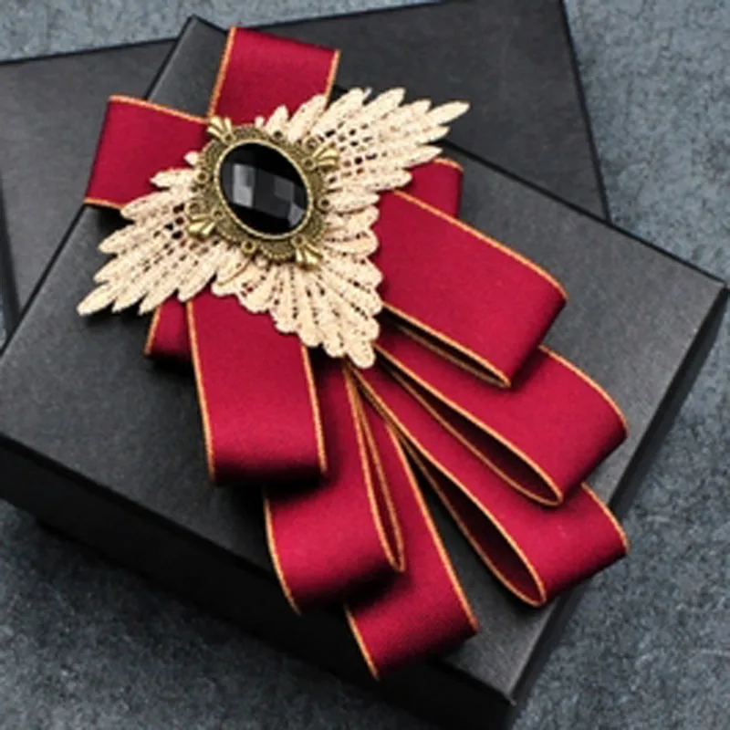 Wine red Новая модная повседневная многослойная бриллиантовая брошь с бабочкой, стразы, красная брошь для галстука-бабочки, набор для свадьбы, жениха, жениха, мужчин, карманный квадратный мужской - Цвет: Wine red