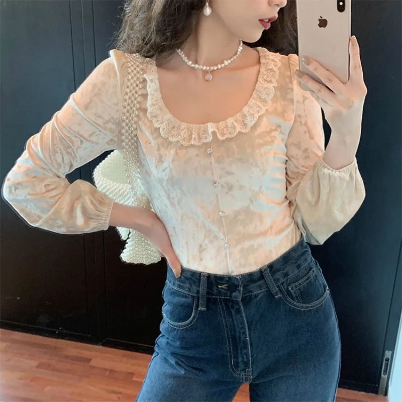 

2020 Brand New Vintage Velvet Blouse Lace Collar Long Sleeve Sexy Crop Top Black Velour Women Shirt Plus Size