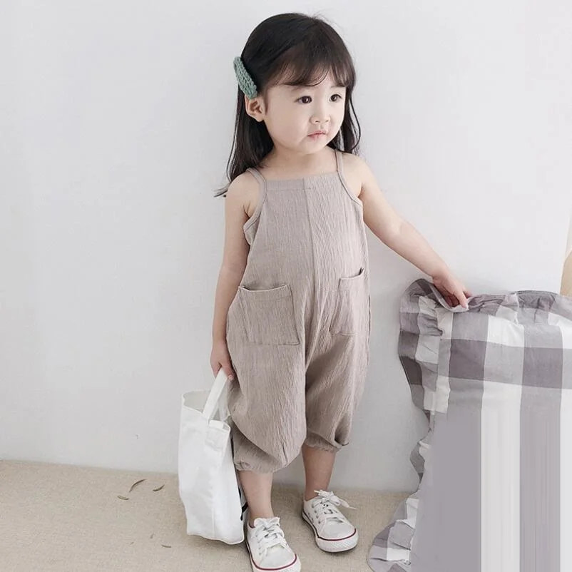 Детский комбинезон на лямках однотонный хлопковый для мальчиков и девочек лето