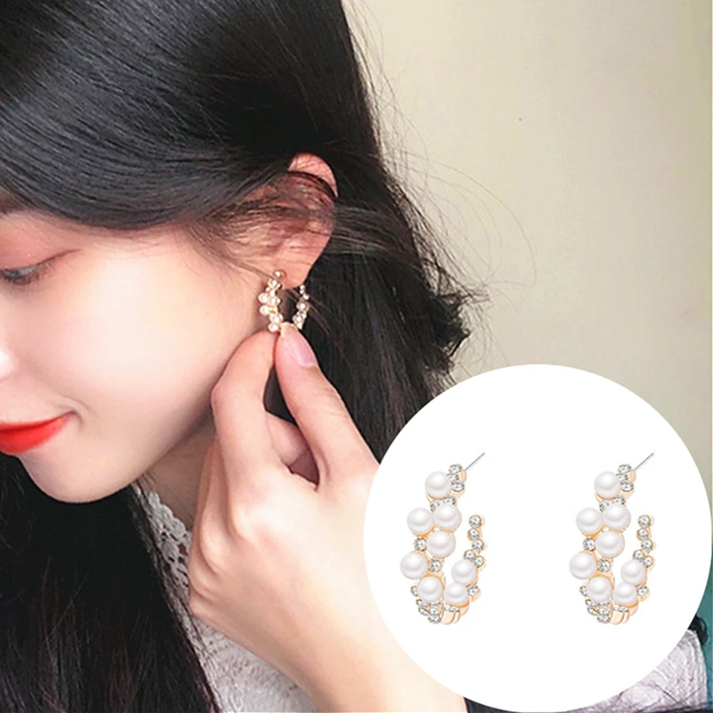 

Серьги-гвоздики с-образным кристаллом, с искусственным жемчугом, с подвесками геометрической формы, с бриллиантами и фианитами, ювелирные у...